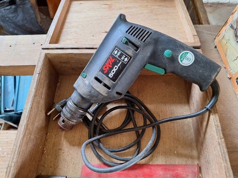 Skil Vari-Tronic hammer drill (500W)