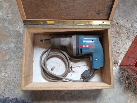 Bosch Scintilla  electric thread-cutting machine / tap-cutting machine