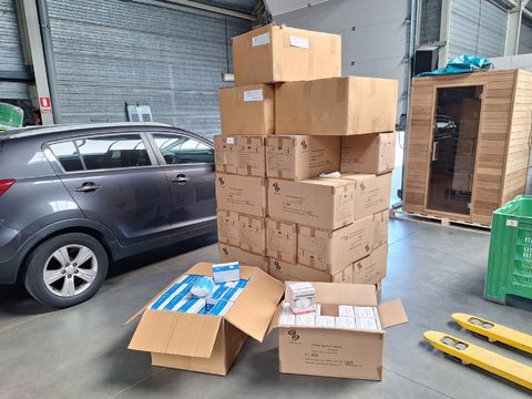 1 Pallet gevuld met een grote restpartij mondmaskers