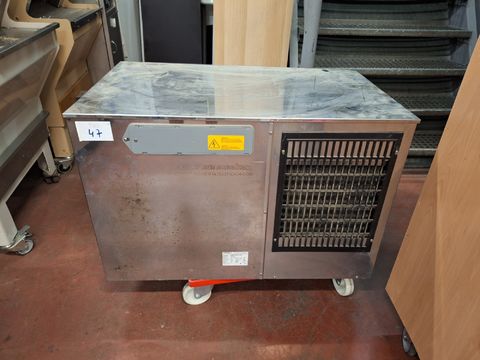 Cornelius "Heineken" beer cooler