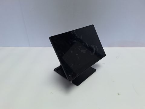 Niostar 15,6" RVS/Kassa POS Touchscreen Monitor met verstelbare voet