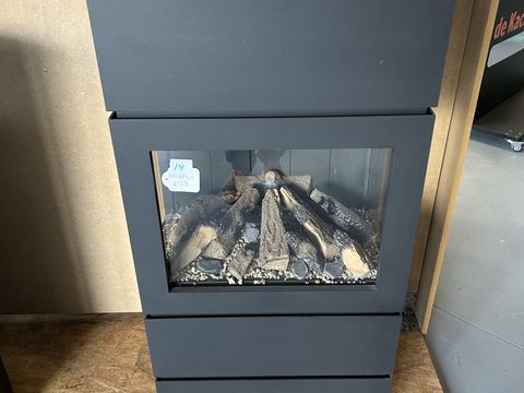 Gashaard Faber blokhuys 6 KW Showroom toestel gebrand, vrijstaand toestel