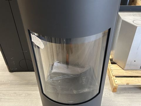 Houtkachel Saey Curve , nieuw 7 kw, vrijstaand toestel