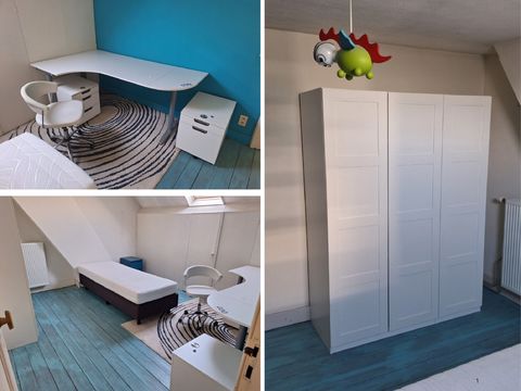 Zolderkamer met bed, bureau,bureaustoel,kleerkast en nachtkastje(zie afb)