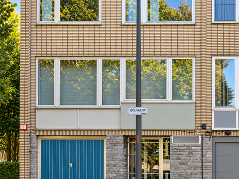 Op te frissen H.O.B. met tuin te 2050 Antwerpen, Bouvaertlaan 7